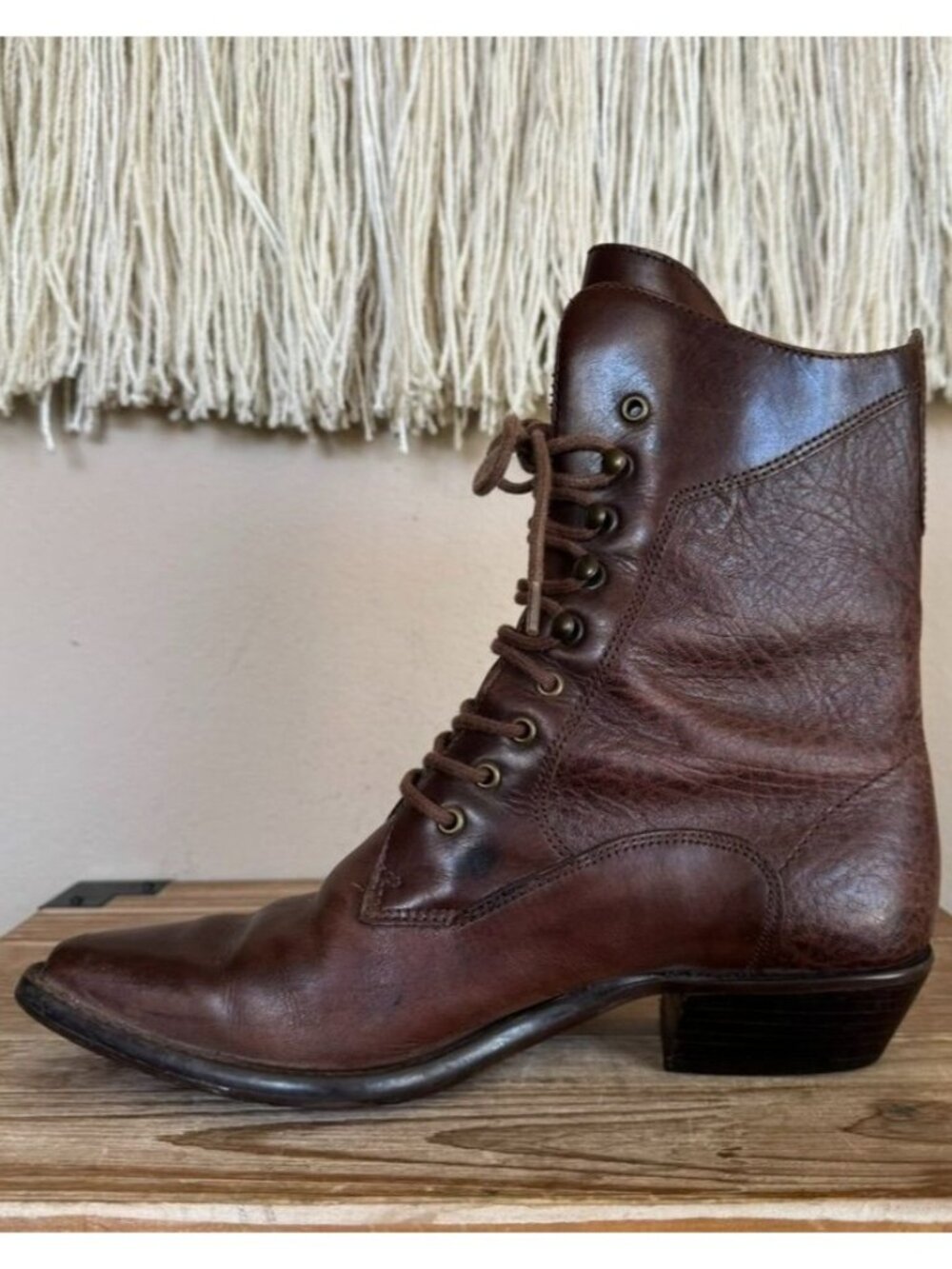 80s Vintage Nine West Brown Leather Lace Up Victorian Western Ankle Boots 8.5 - Picture 8 of 14